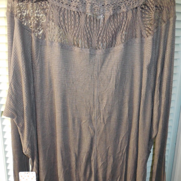 Free People NWT Size L Taupe Thermal with Lace - Picture 2 of 4